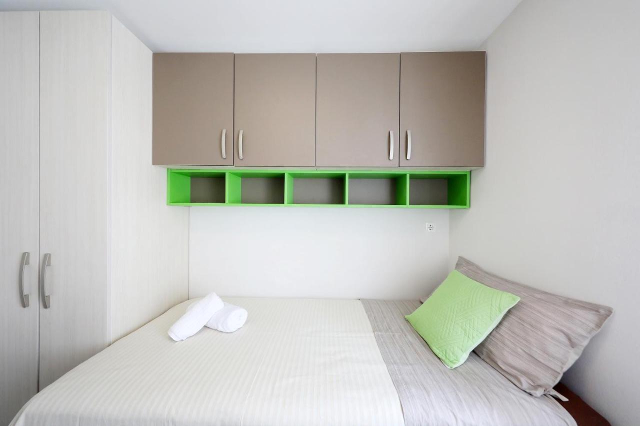 S Apartment
